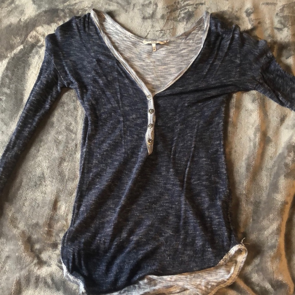 BKE navy long sleeved sweater